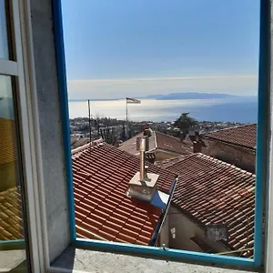 apartmani-nad-voltun.primorje-gorskikotar.com/
