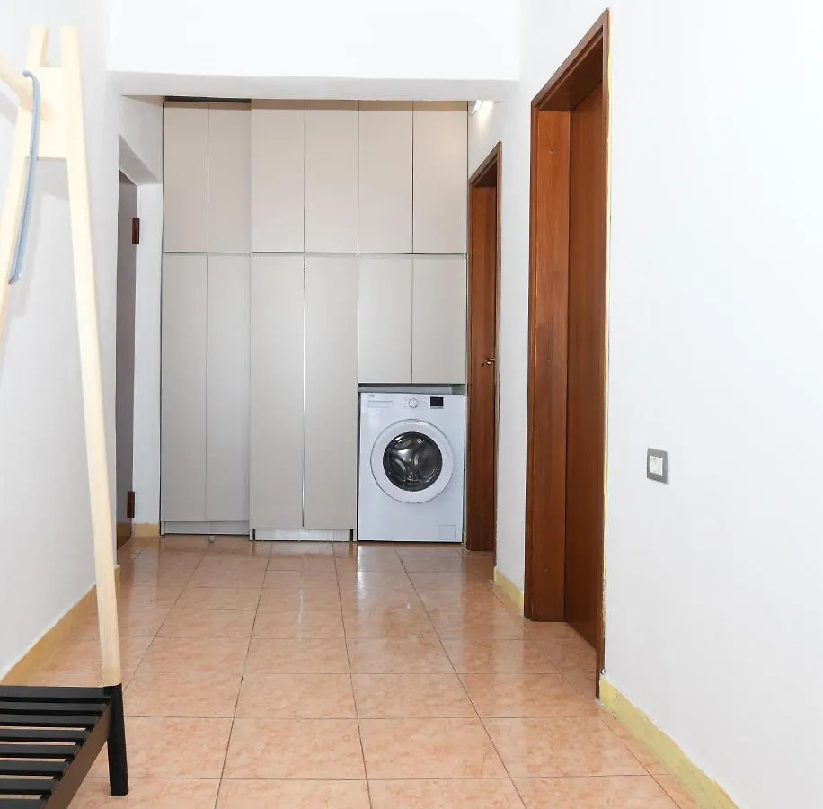 Rondine Studio Apartment Tirana
